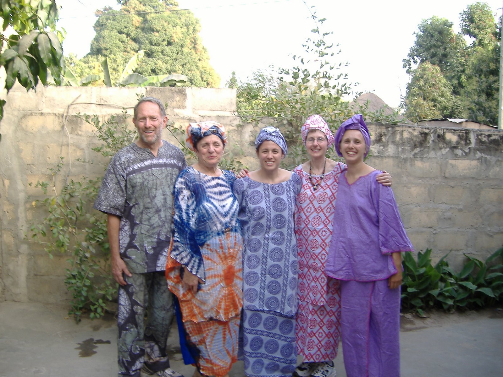 [Family+in+Senegalese+clothing.JPG]