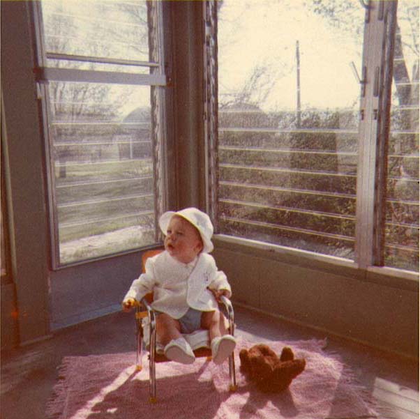 [me+in+louvered+porch+stet+1962.jpg]