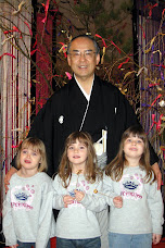 Akaya-san and The Girls