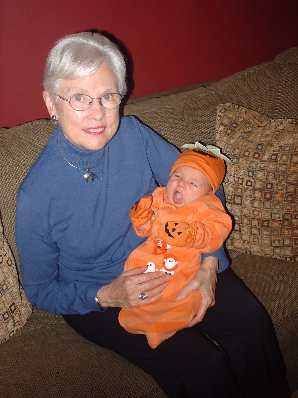 [Porter+&+Grandma+Halloween+2007.jpg]