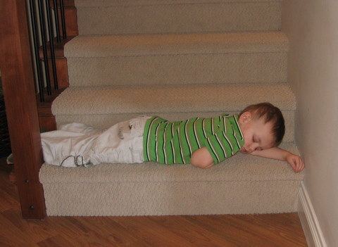[Todd+asleep+on+steps.JPG]