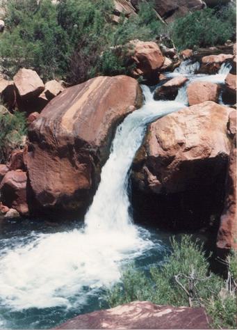 [p43035-Grand_Canyon-Water_Fall.jpg]