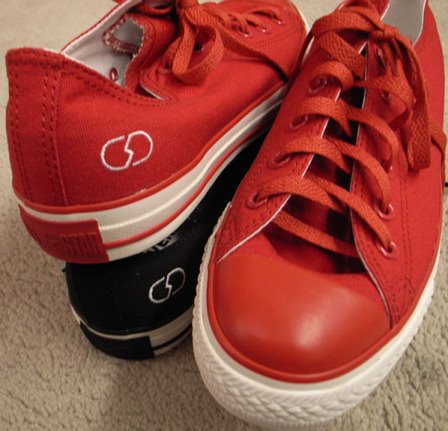 [converse+red+two.jpg]