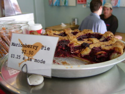 [marionberry+pie-thumb.JPG]