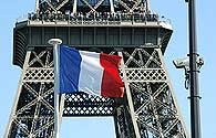 [Bandeira+francesa+na+torre+Eifel.bmp]