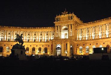[Vienna+Palace.jpg]