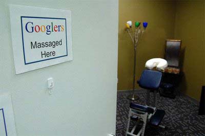[Googlers+massage+hall+copy.jpg]