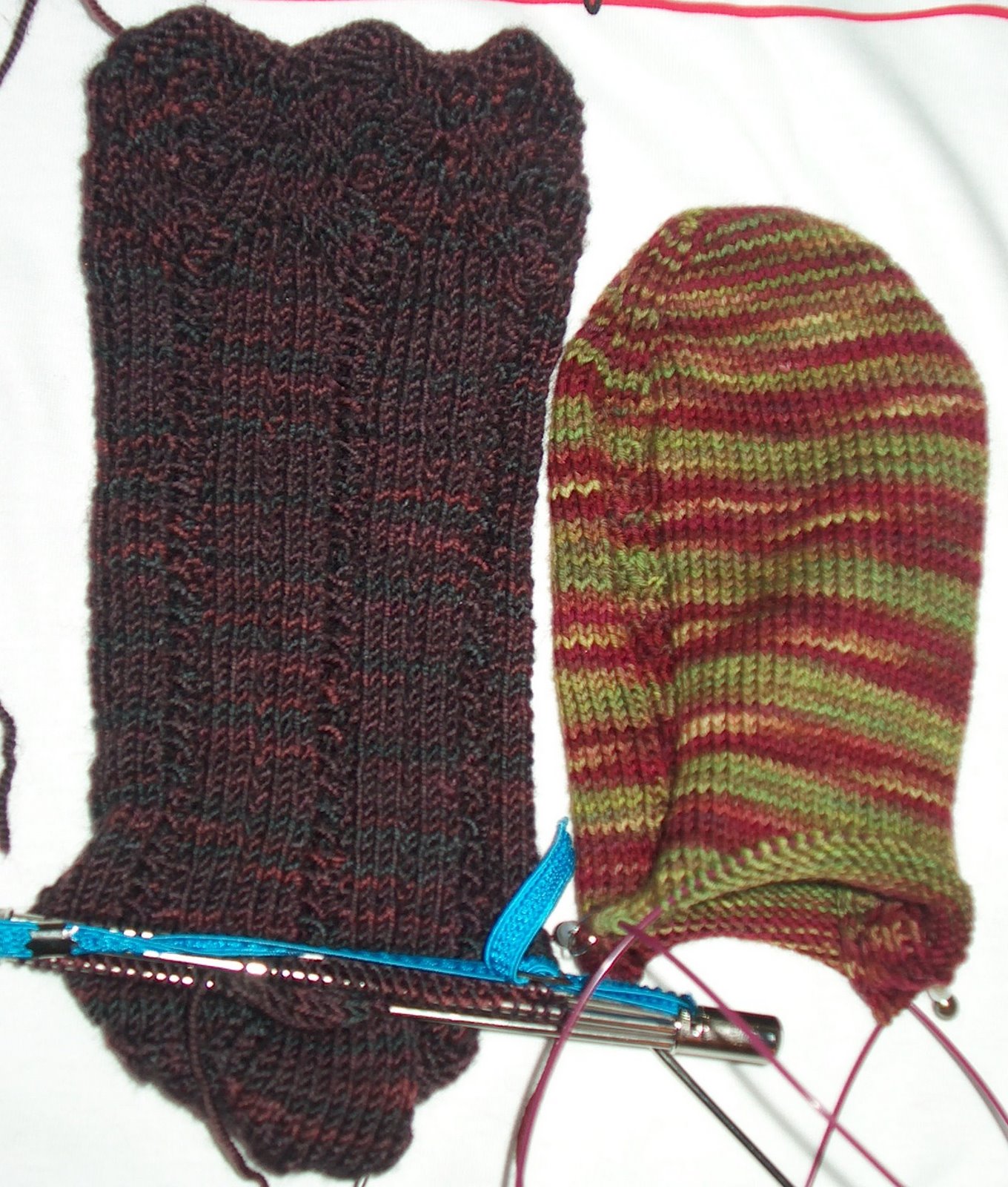 [Nov+knitting+004.JPG]