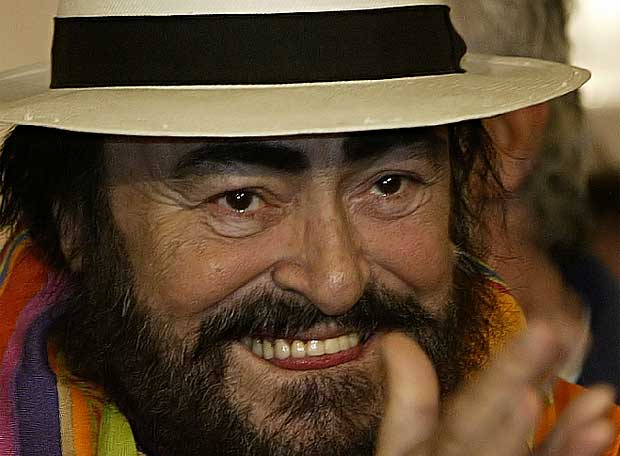 [Pavarotti2.jpg]