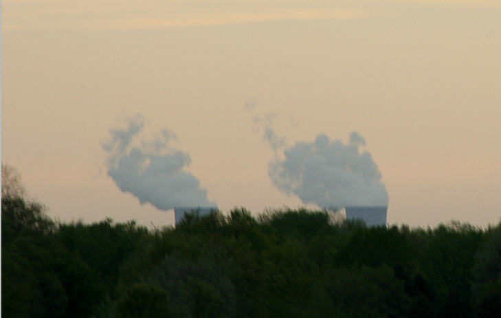 [Nuclear+Power+Plant+Byron+Steam+5-15-8.jpg]