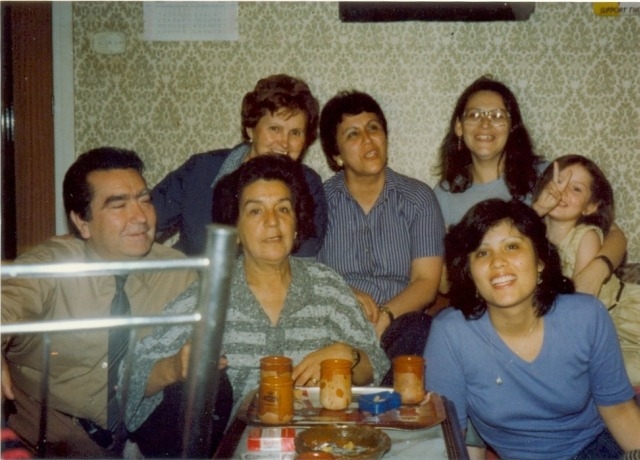 [1978+AliciaN.hija+RaÃºl+Marta+LucyS.hija-Bilbao.jpg]