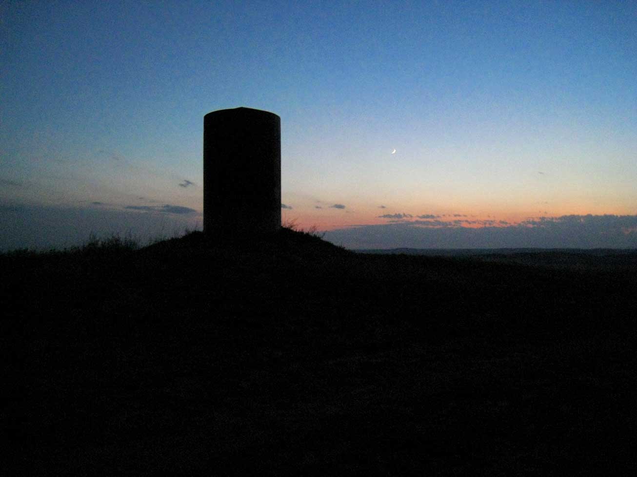 [trailer_tower-at-sunset.jpg]
