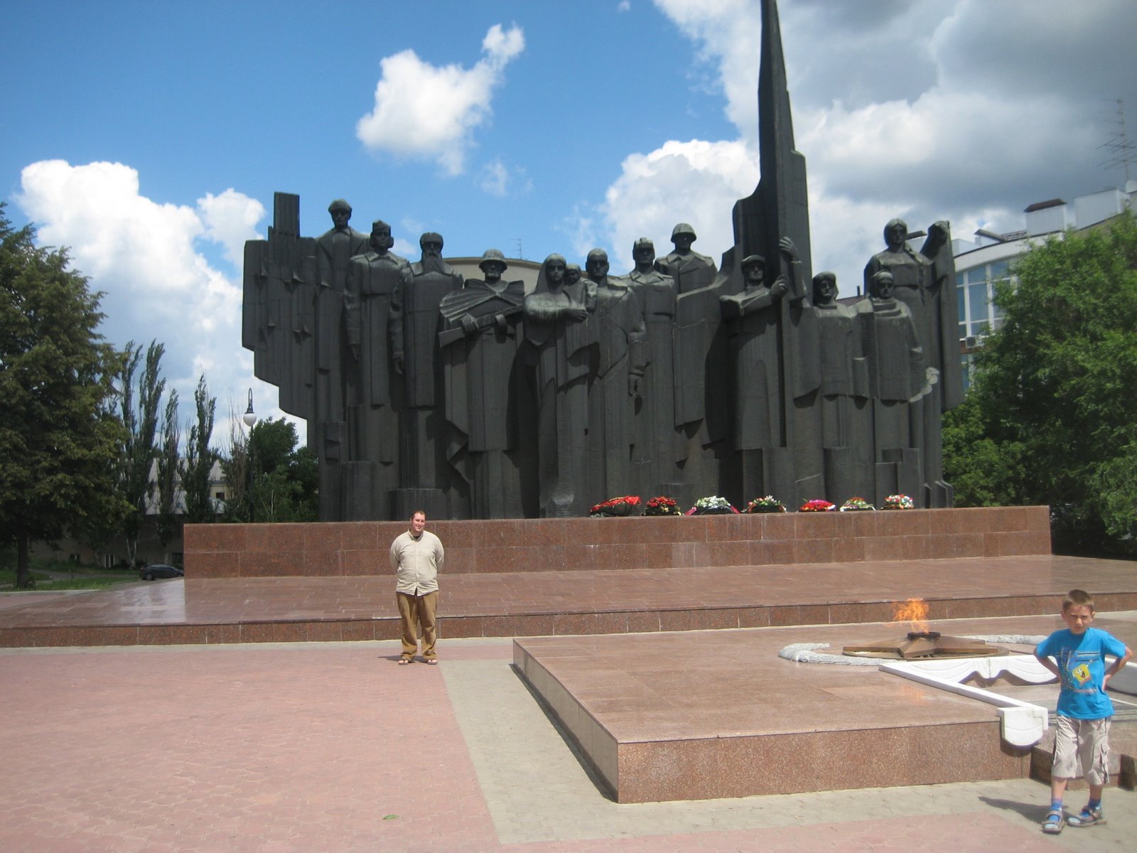 [Voronezh+statue.jpg]