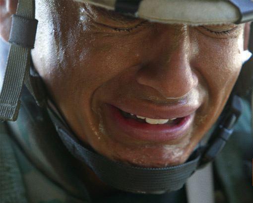 [soldier%2Bcrying.jpg]
