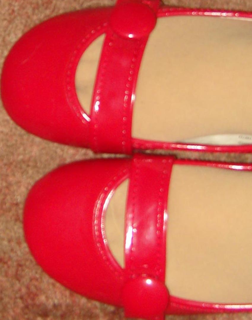 [red+shoes.jpg]