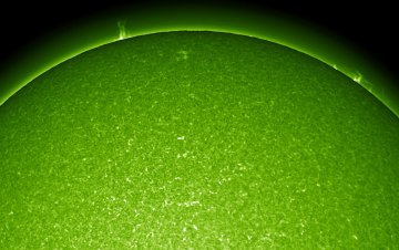 [The+Sun+Looking+Green+2008-03-17.jpg]