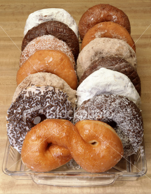 [istockphoto_3576271_bakers_dozen_of_donuts.jpg]