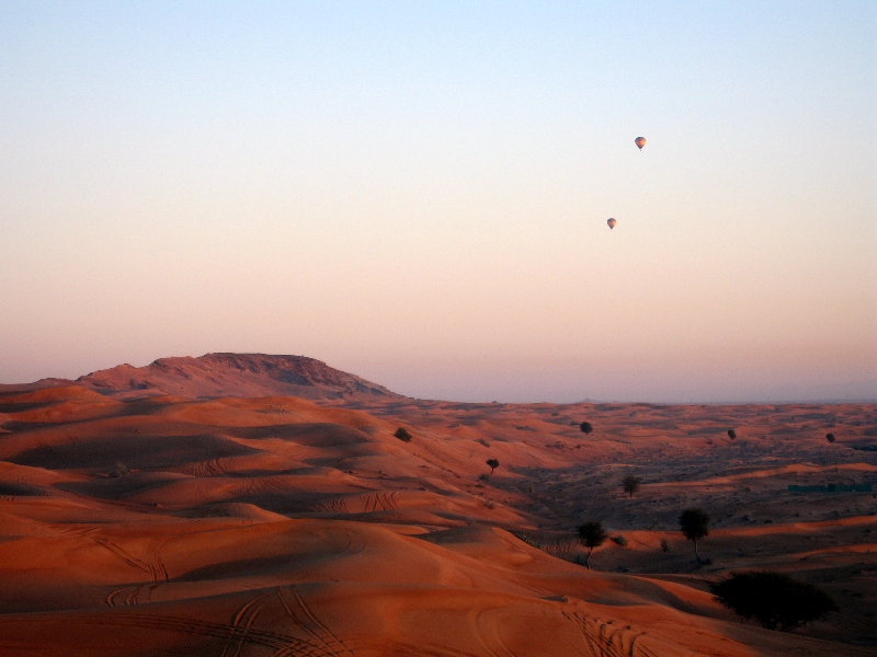 [Desert+++Balloons.jpg]