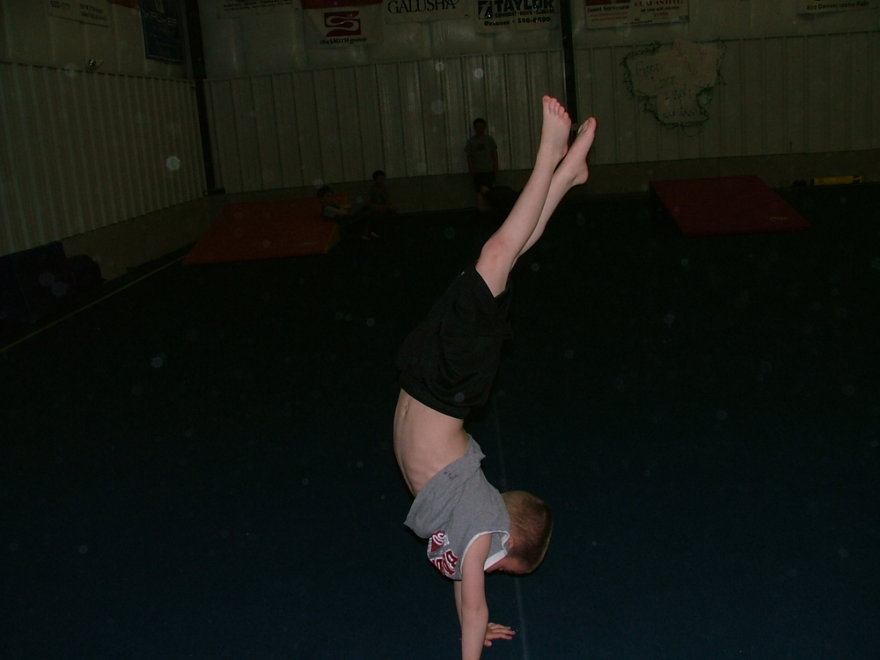 [Gymnastics+2008+003.JPG]