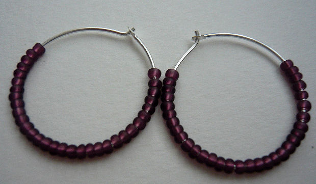 [purple+seed+bead+and+sterling+silver+hoop+earrings.jpg]