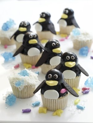 [cupcake_penguins.jpg]
