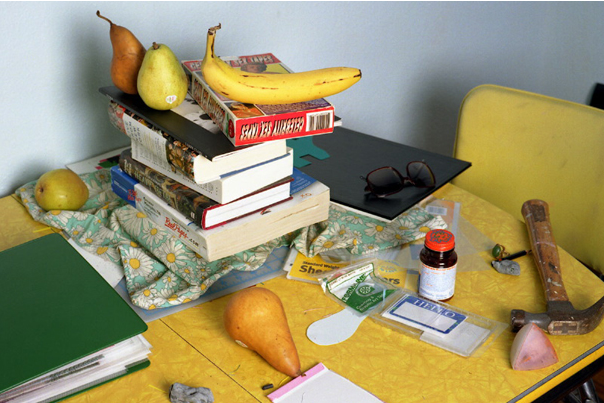 [Christian+Patterson+table+stuff+fruit.jpg]