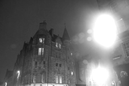 [Edinburgh_night1.jpg]