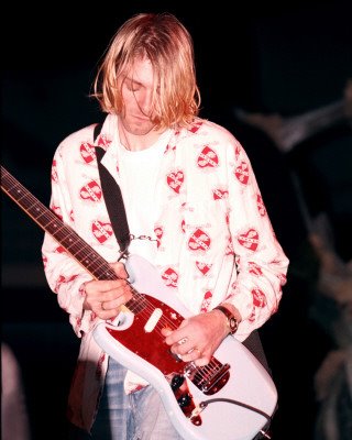 [Kurt+Cobain+red.jpg]