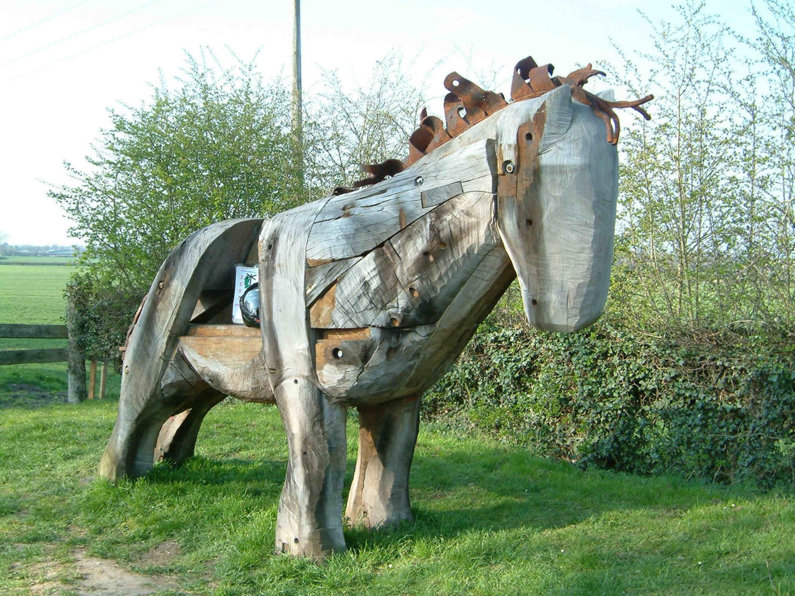 [rbr(06)+Nantwich+Carved+Wooden+Horse+3.jpg]