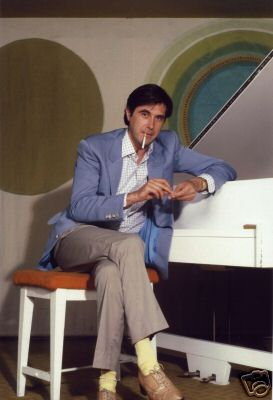 [1975_bryan_ferry_01.png]