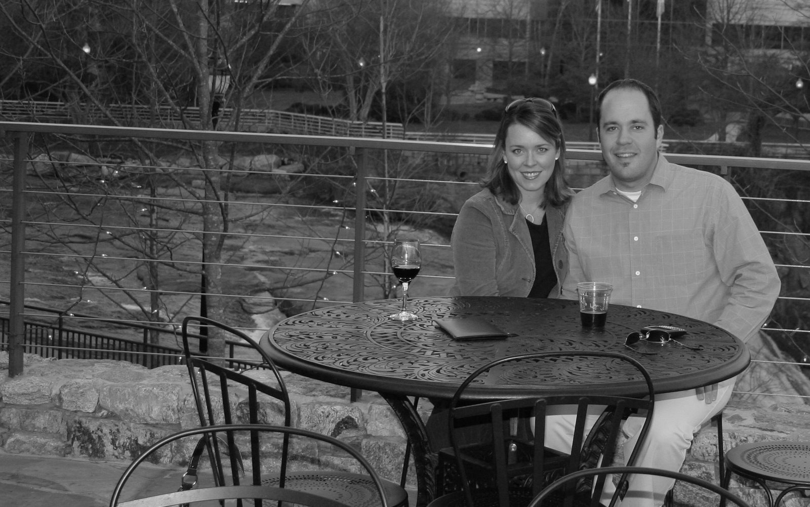 [b&w+at+overlook+grill.JPG]