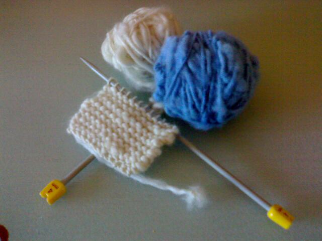 [Jenna's+spun+wool+and+knitting.jpg]