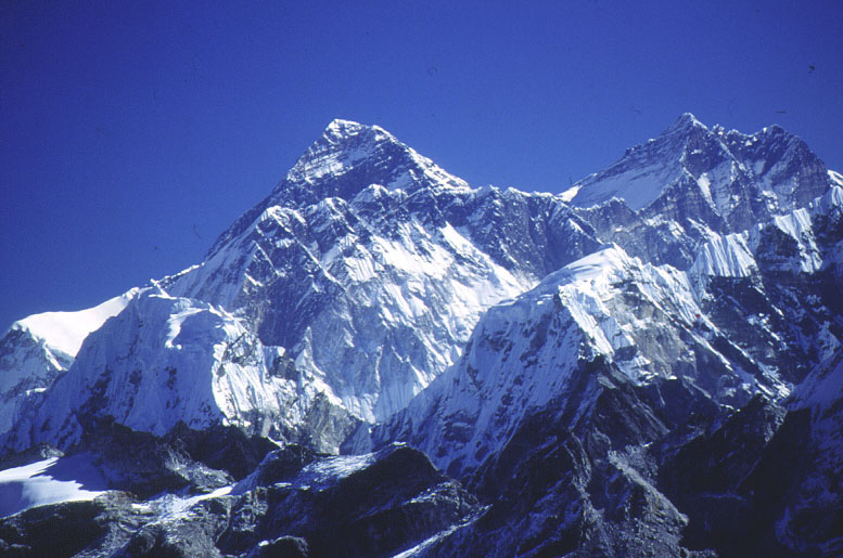 [Everest2.jpg]