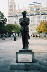 Estatua en homenaje a García Lorca