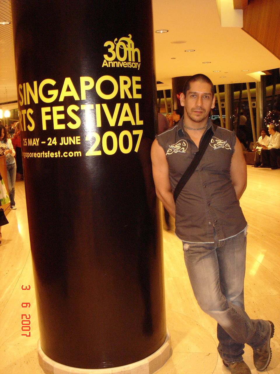 [2007+Junio+3+Singapur+Arts+Festival+2007+-+3.jpg]