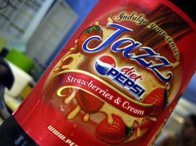 [diet_pepsi_jazz_strawberries_and_cream.jpg]