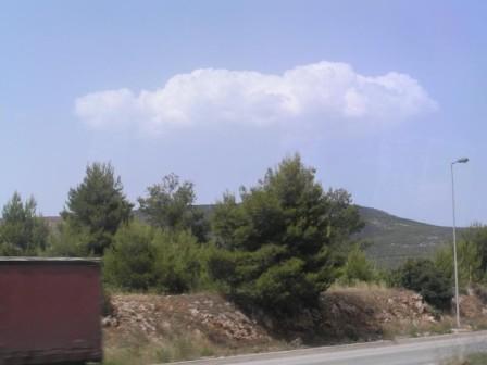 [First+cloud+in+Greece.jpg]