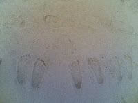 Ha, you guys are the footprints in my heart. (: LIKE, AWWWW. keke.