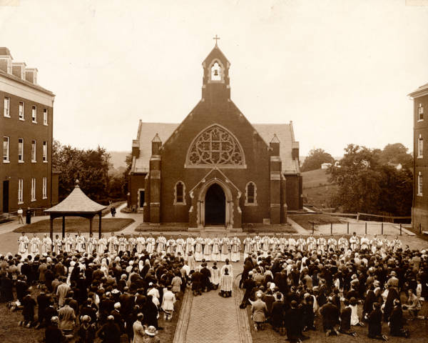 [Jesuit+Ordination+1925.jpg]