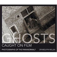 [ghosts+caught+on+film.jpg]