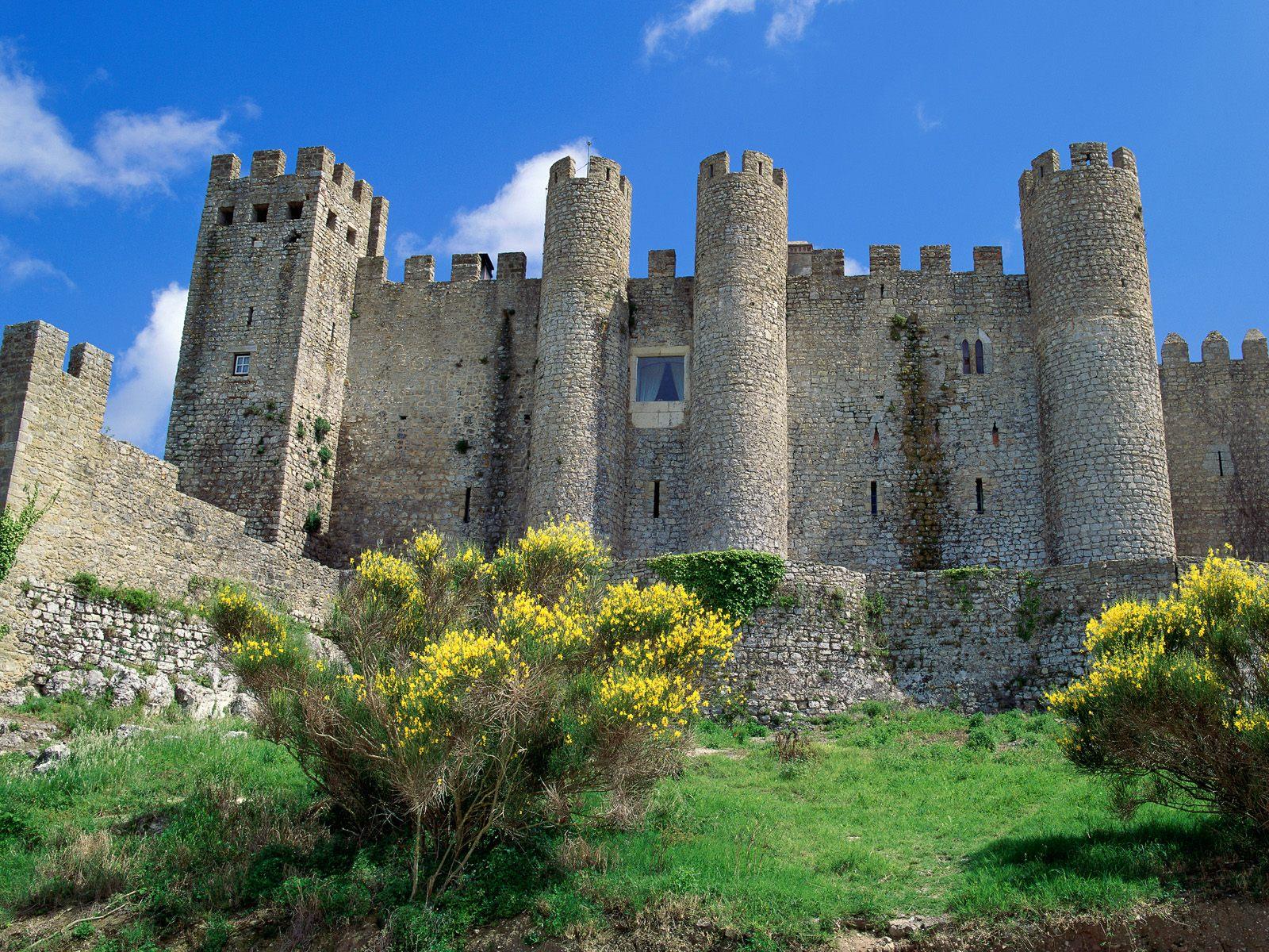 [Pousada+Castle,+Obidos,+Portugal.jpg]