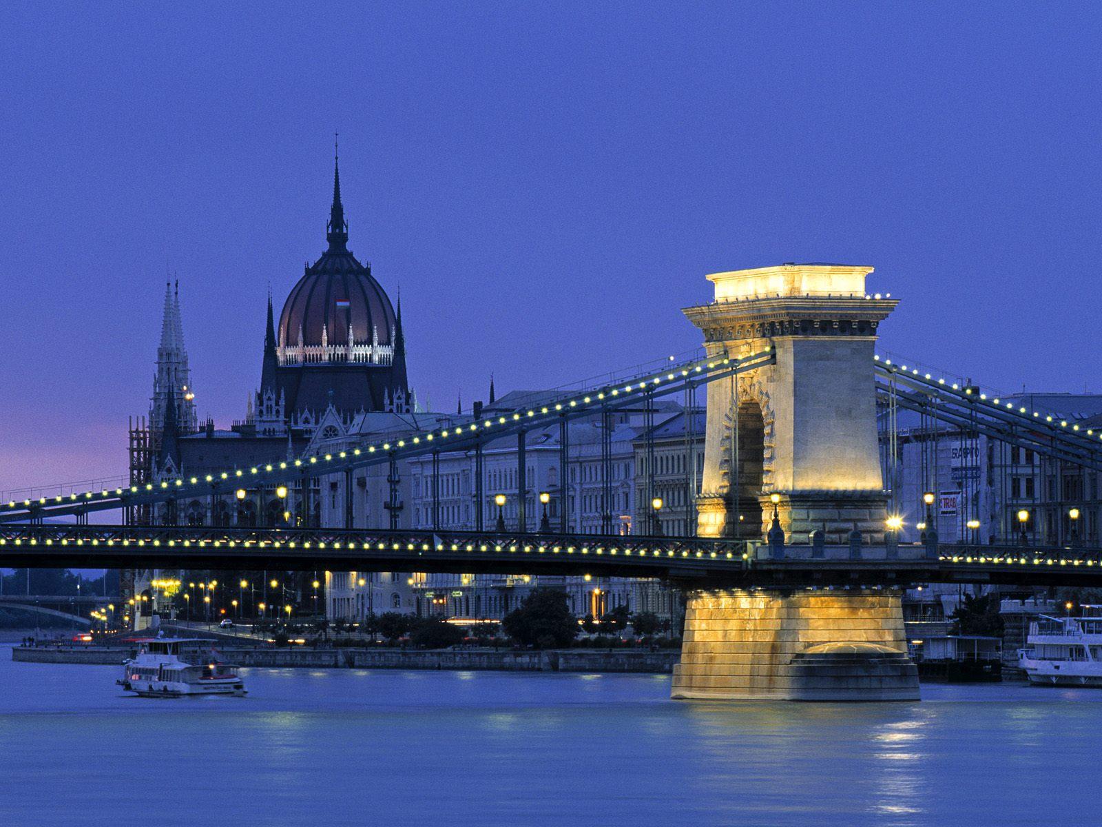 [Chain+Bridge,+Budapest,+Hungary.jpg]