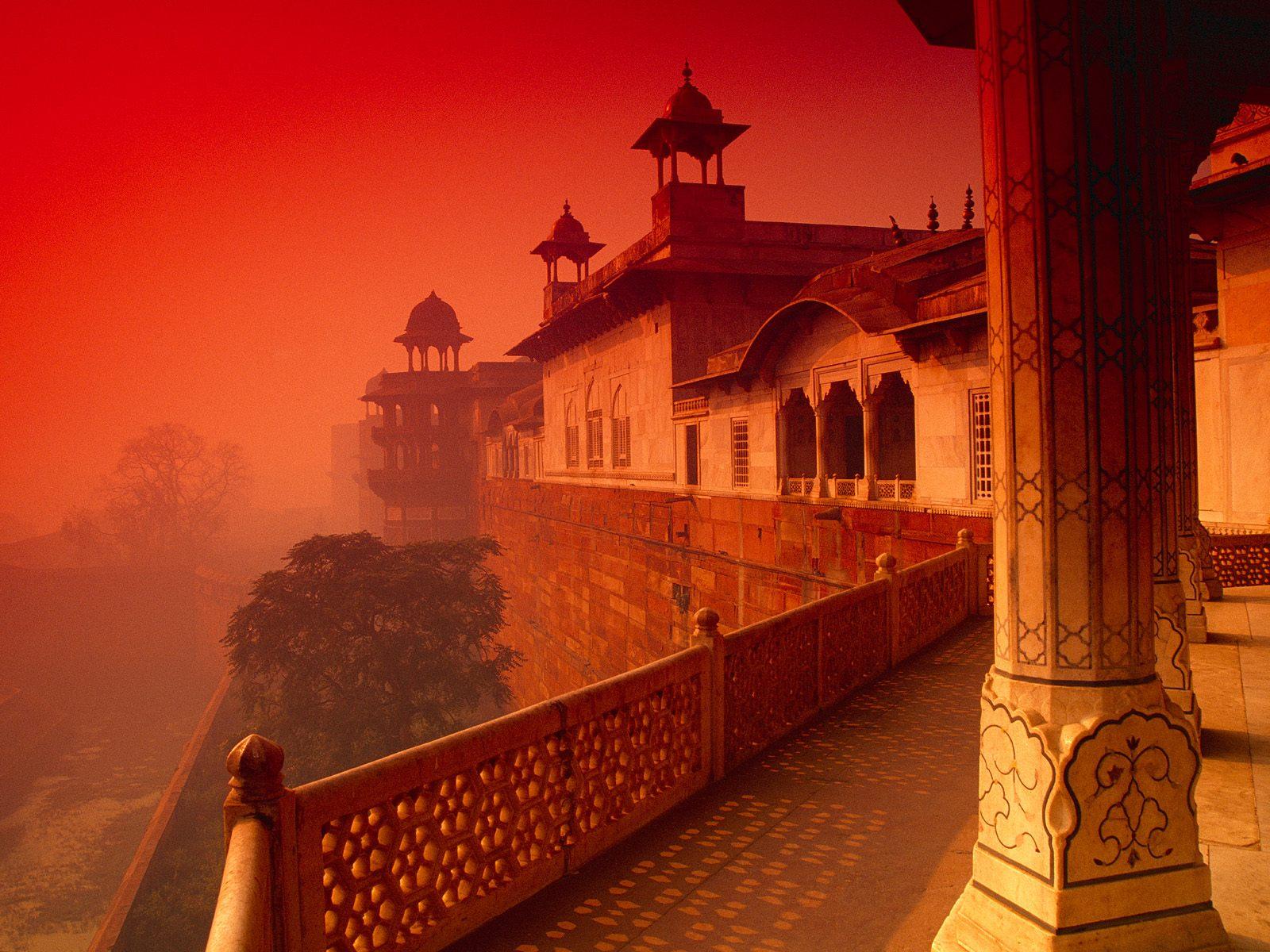 [Agra+Fort,+India.jpg]