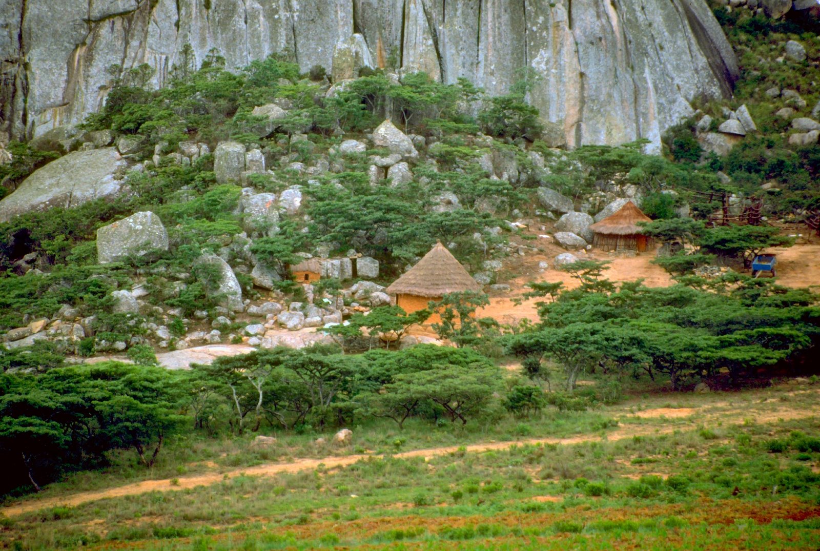 [Huts+by+mountain.jpg]