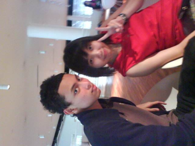 Gui ping... taking a picture with singapores next top model