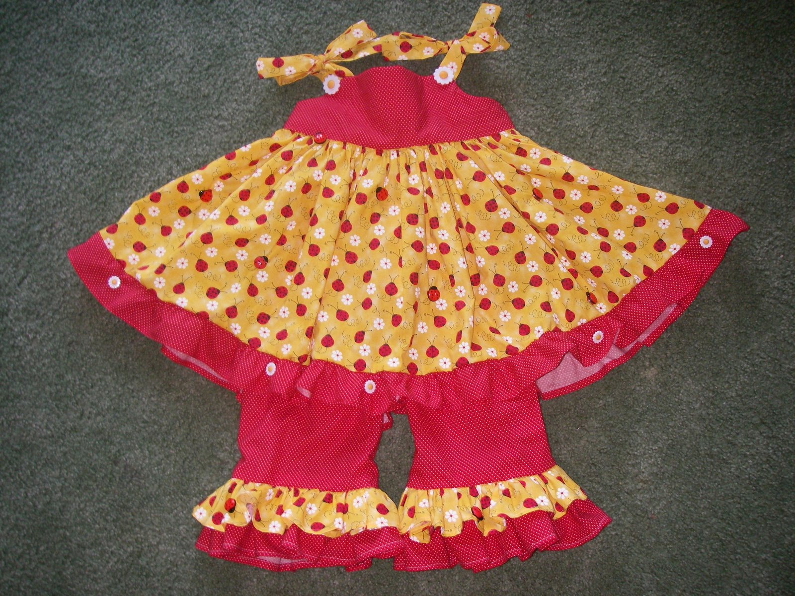 [Ladybug+outfit+001.jpg]