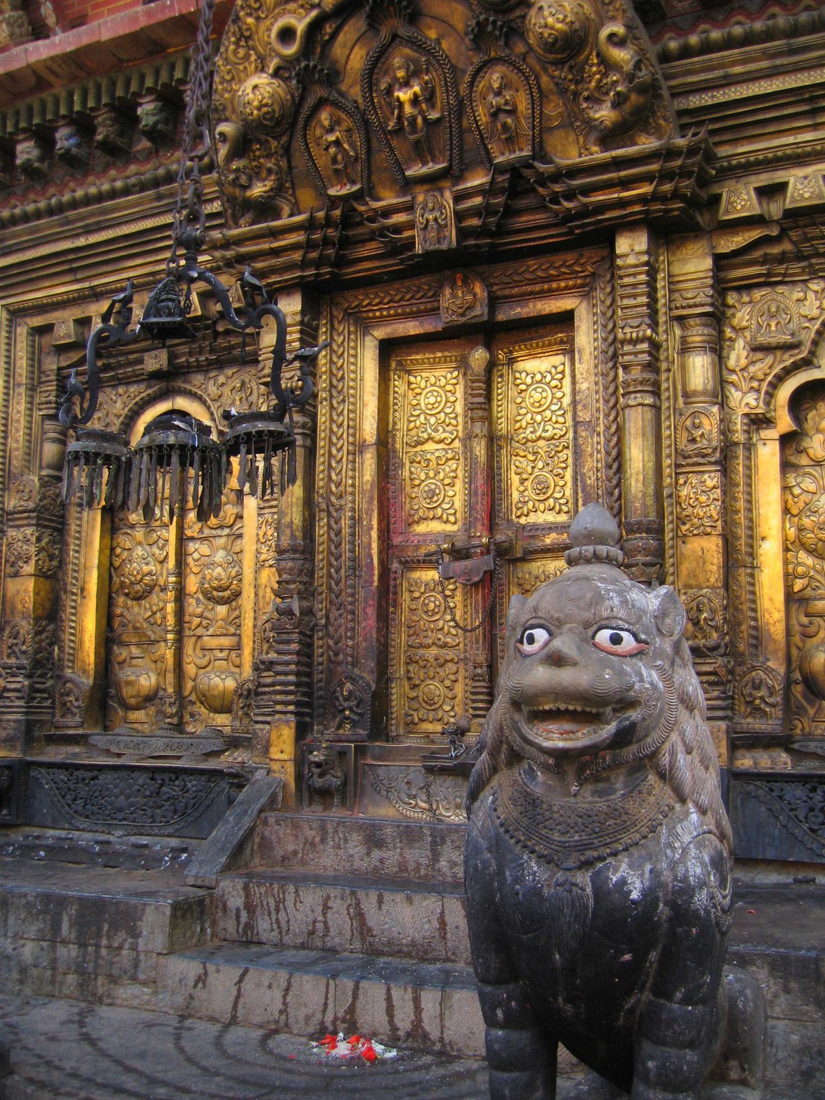 [Changu_Narayan_Temple_Door.jpg]
