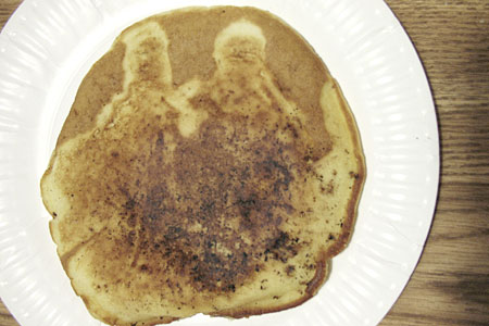 [jesus+pancake.jpg]