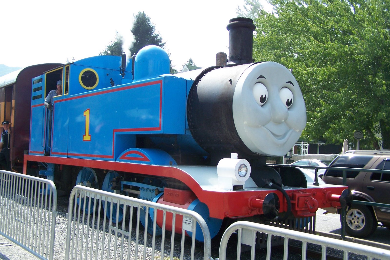 [Thomas+THe+Train+061.jpg]