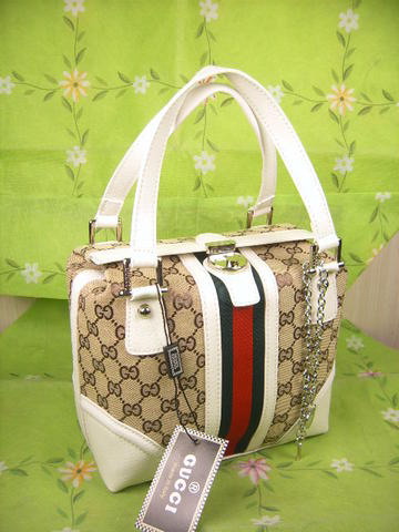 [Gucci+Handbag+White.jpg]
